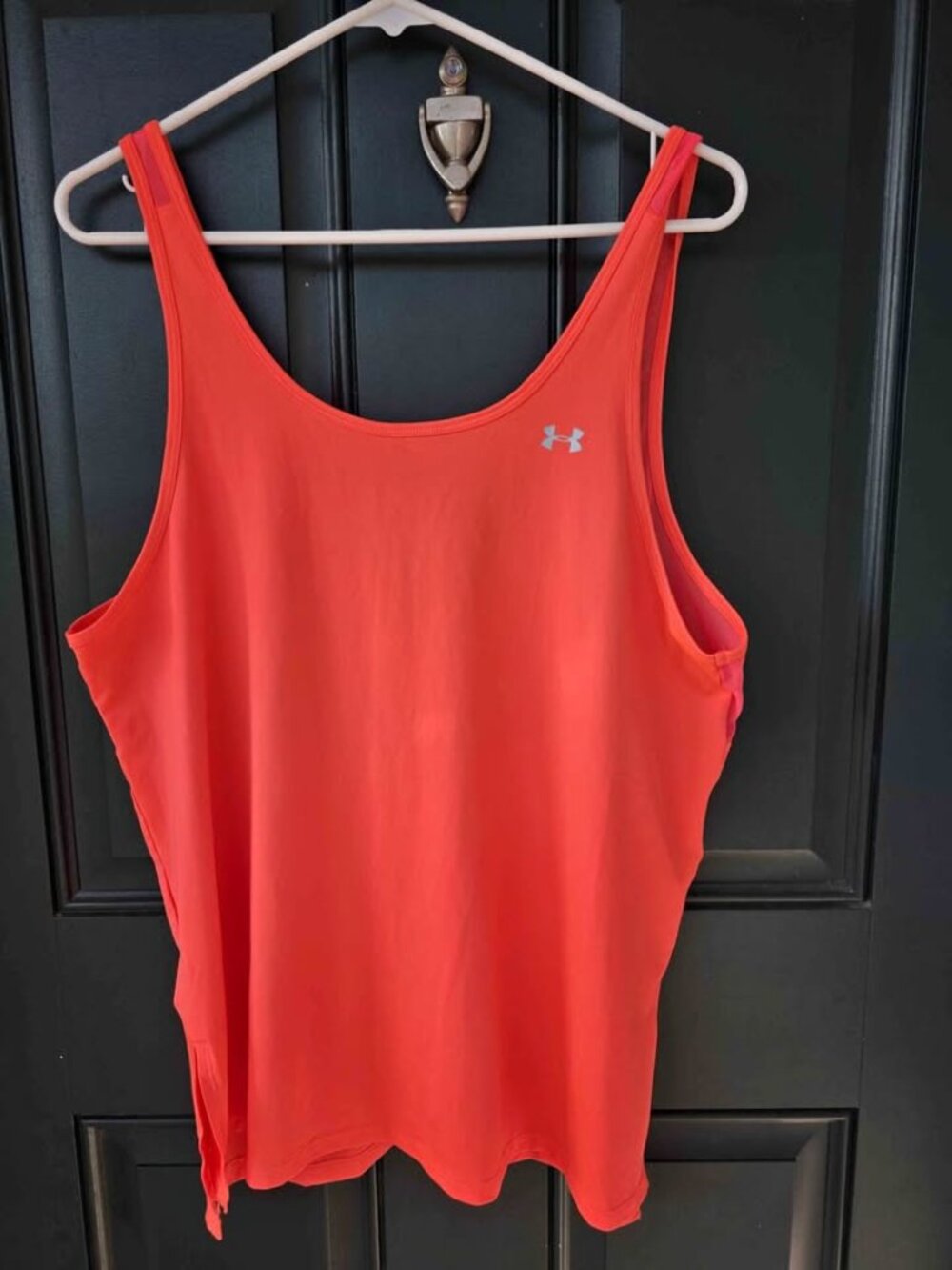 Under Armour HeatGear Womens XL Neon Coral Pink V Back Mesh Workout Tank Top